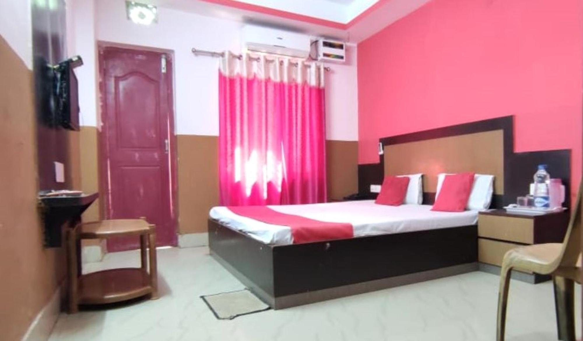 Hotel Samrat Palace Near Puri Sea Beach Best Choice Of Travellers By Morservices Екстер'єр фото