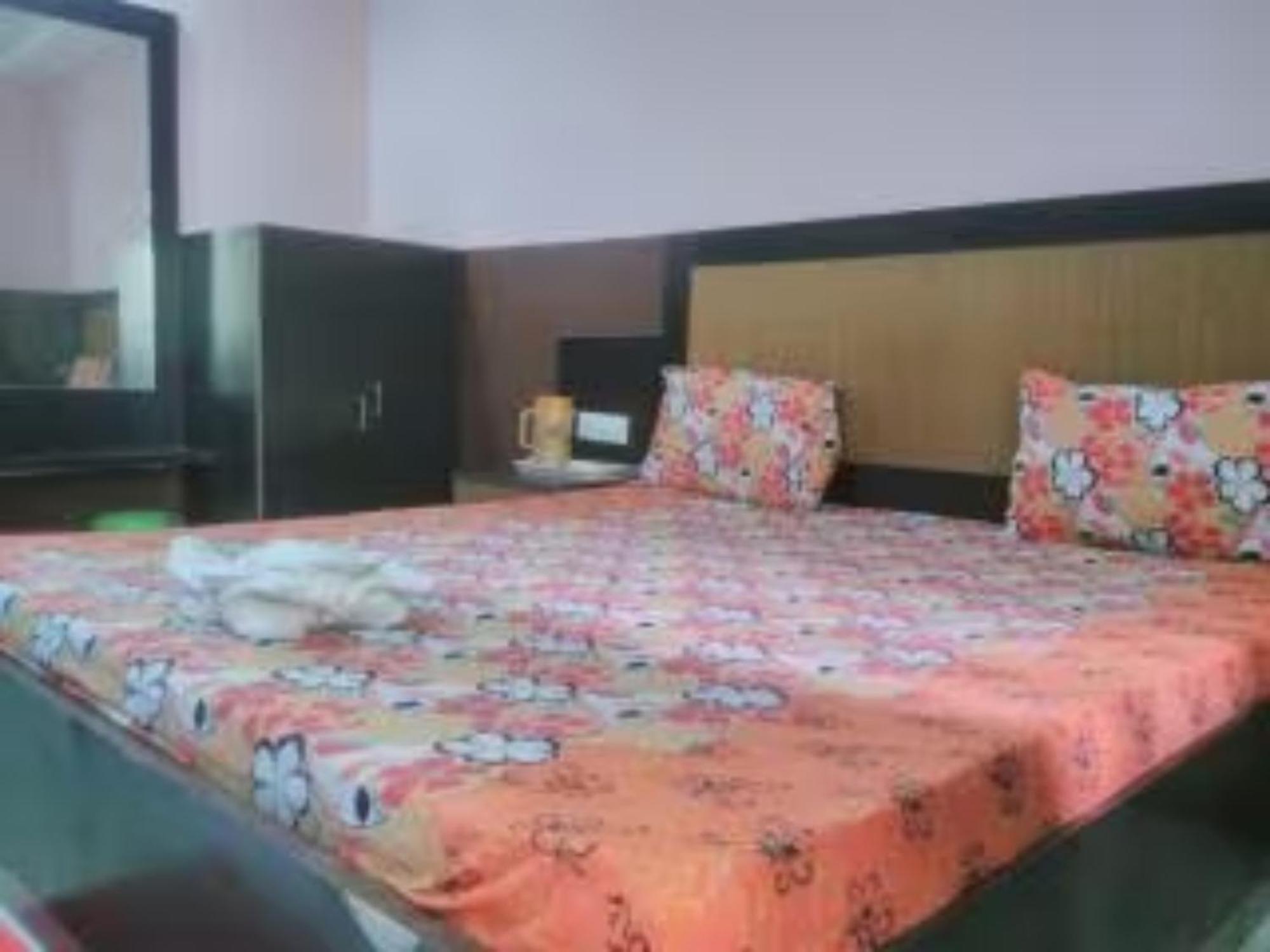 Hotel Samrat Palace Near Puri Sea Beach Best Choice Of Travellers By Morservices Екстер'єр фото
