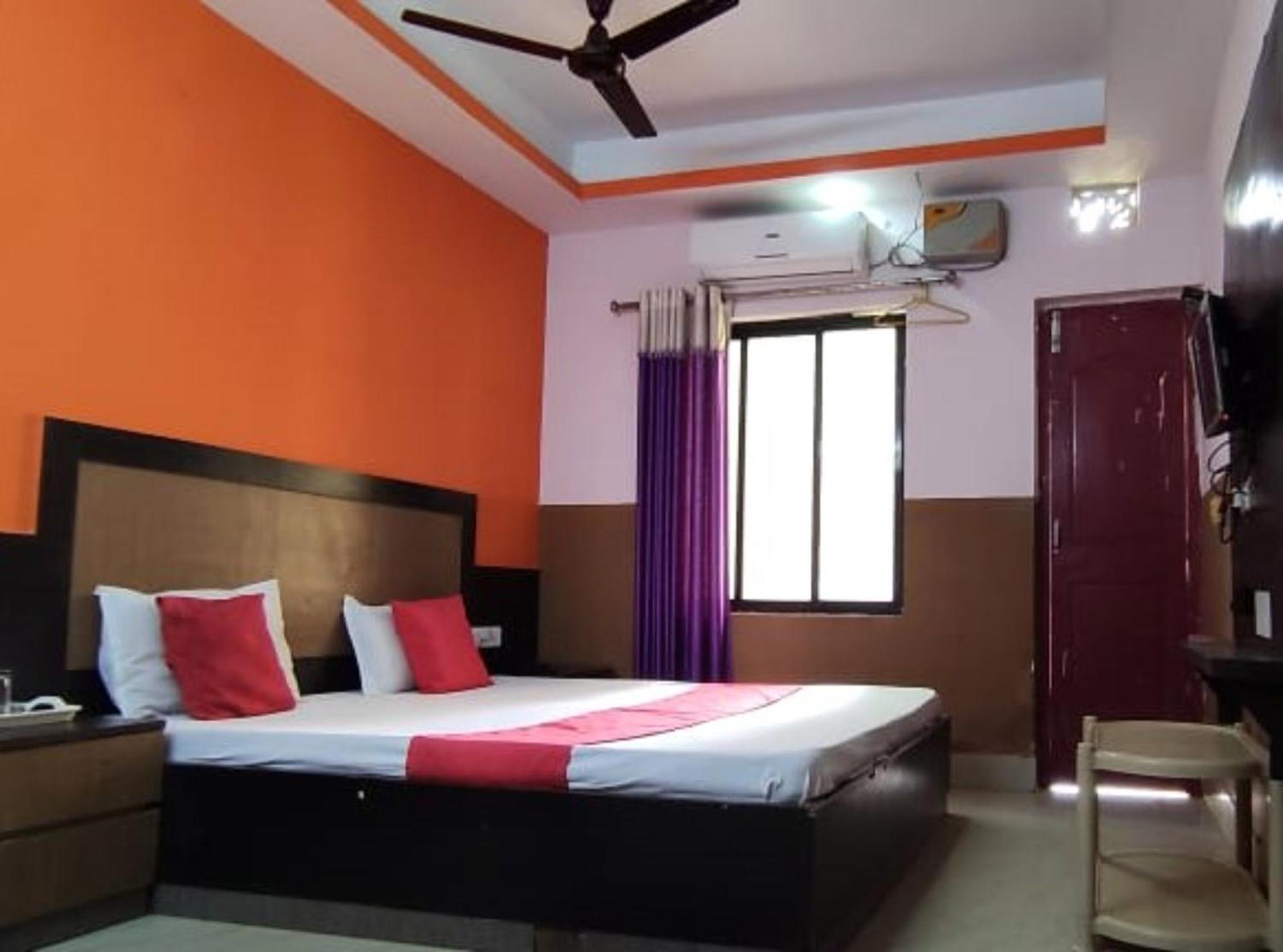 Hotel Samrat Palace Near Puri Sea Beach Best Choice Of Travellers By Morservices Екстер'єр фото