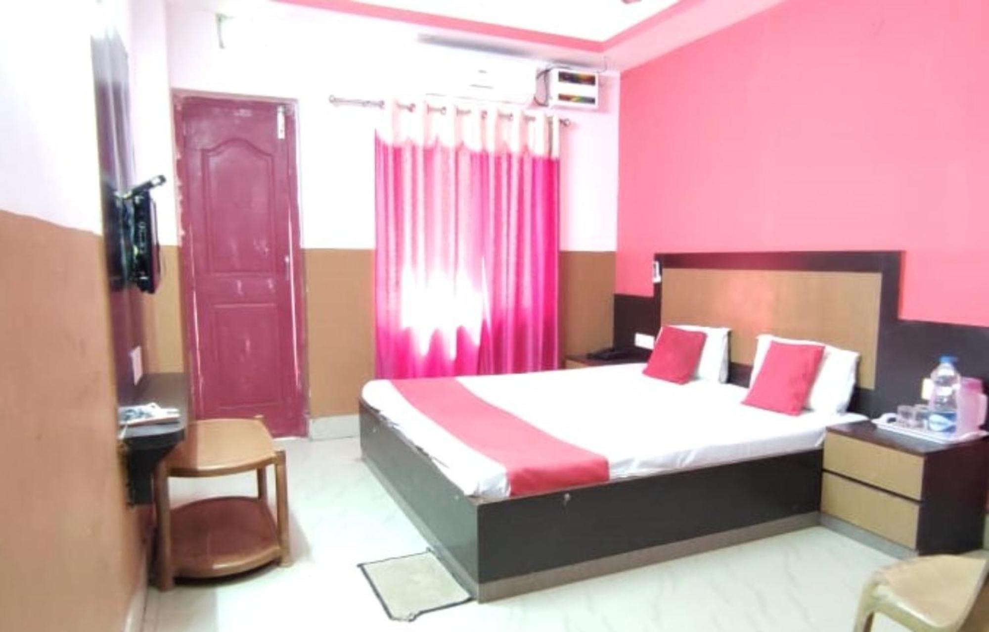Hotel Samrat Palace Near Puri Sea Beach Best Choice Of Travellers By Morservices Екстер'єр фото